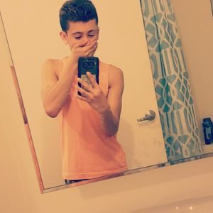 Meet your Posher, Leon